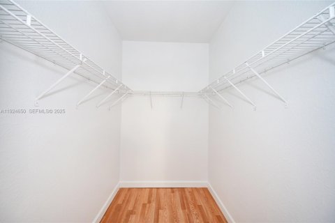 Снять в аренду кондоминиум в Хомстед, Флорида 2 спальни, 84.91м2, № 1982972 - фото 12