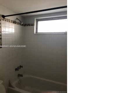 Copropriété à louer à Fort Lauderdale, Floride: 1 chambre, 49.7 m2 № 2001087 - photo 6