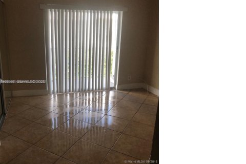 Copropriété à louer à Fort Lauderdale, Floride: 1 chambre, 49.7 m2 № 2001087 - photo 5