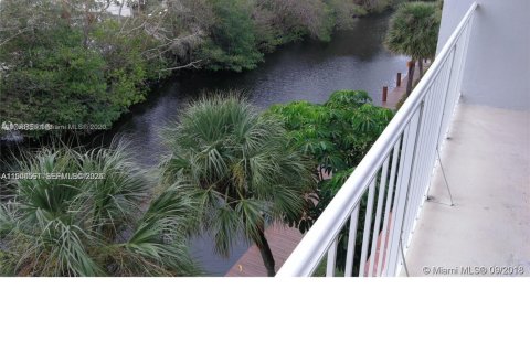 Copropriété à louer à Fort Lauderdale, Floride: 1 chambre, 49.7 m2 № 2001087 - photo 13