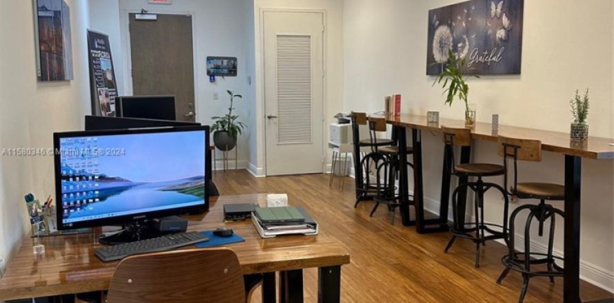 Oficina en Miami, Florida № 1155611