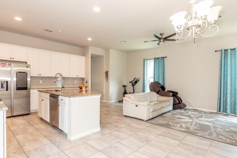 House in Fish Hawk, Florida 4 bedrooms, 225.94 sq.m. № 2148310 - photo 21