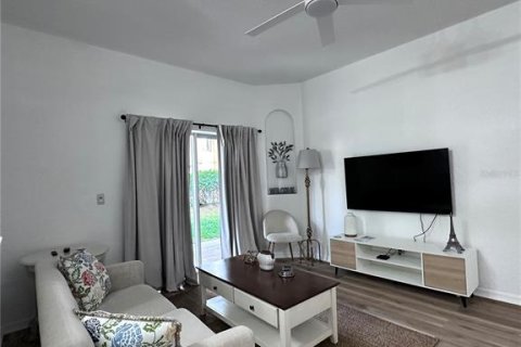 Adosado en alquiler en Davenport, Florida, 4 dormitorios, 138.61 m2 № 1910736 - foto 5