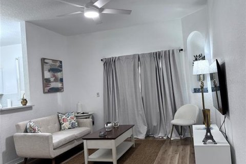 Adosado en alquiler en Davenport, Florida, 4 dormitorios, 138.61 m2 № 1910736 - foto 14