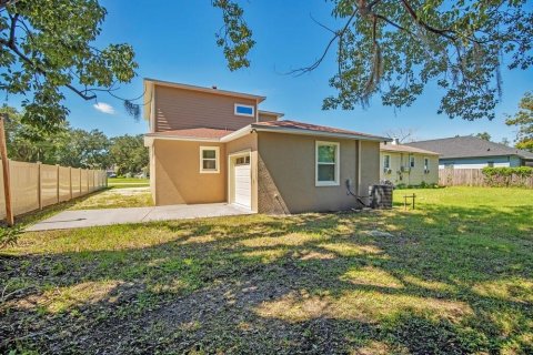 House in Sanford, Florida 4 bedrooms, 182.83 sq.m. № 2390978 - photo 26