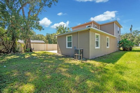 House in Sanford, Florida 4 bedrooms, 182.83 sq.m. № 2390978 - photo 27