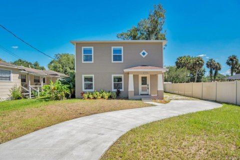 House in Sanford, Florida 4 bedrooms, 182.83 sq.m. № 2390978