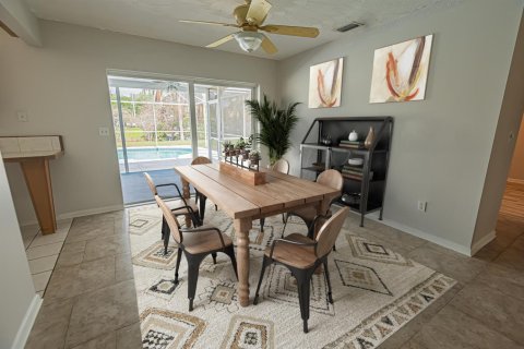 Villa ou maison à vendre à Port St. Lucie, Floride: 3 chambres, 121.61 m2 № 2078314 - photo 5