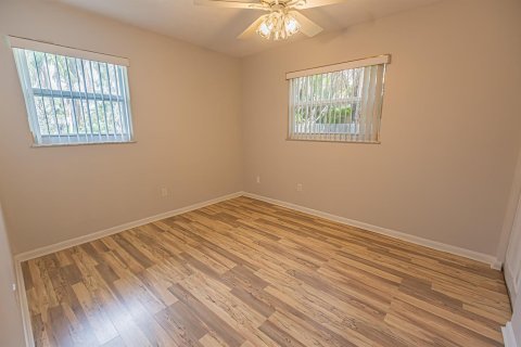 Villa ou maison à vendre à Port St. Lucie, Floride: 3 chambres, 121.61 m2 № 2078314 - photo 16