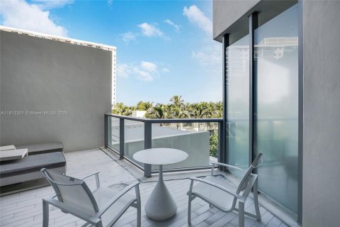 Condominio en venta en Miami Beach, Florida, 1 dormitorio, 86.68 m2 № 2013716 - foto 19