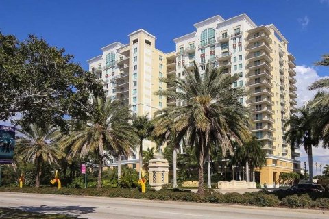 Condominio en alquiler en Sarasota, Florida, 2 dormitorios, 137.87 m2 № 1833364 - foto 1