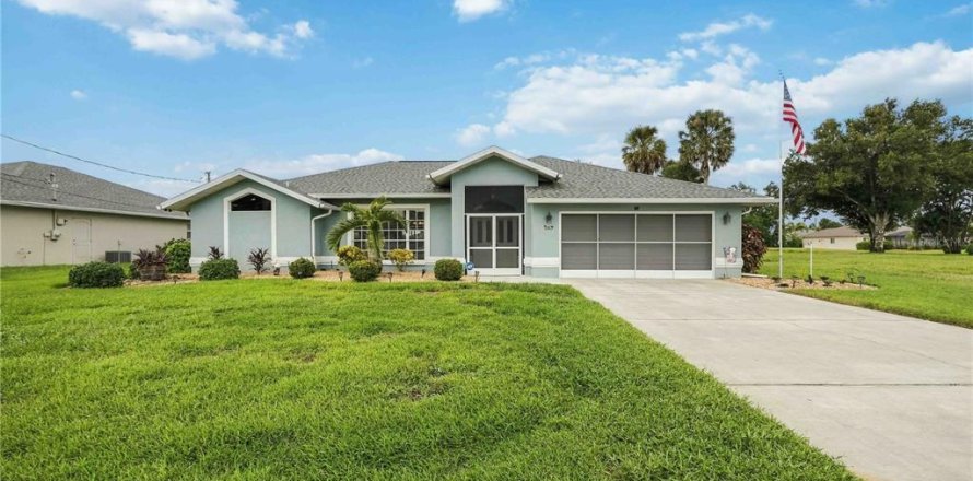 Villa ou maison à Rotonda, Floride 3 chambres, 174.1 m2 № 2408345