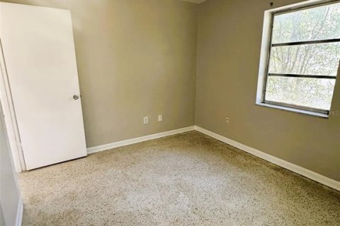 Casa en venta en Spring Hill, Florida, 3 dormitorios, 104.79 m2 № 1903111 - foto 12