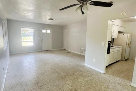 Casa en venta en Spring Hill, Florida, 3 dormitorios, 104.79 m2 № 1903111 - foto 4
