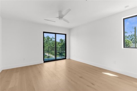 Casa en alquiler en Tampa, Florida, 3 dormitorios, 303.79 m2 № 1901710 - foto 21