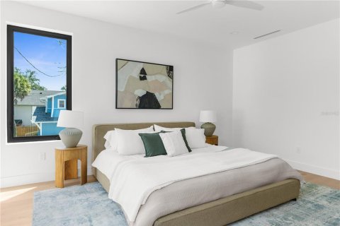 Casa en alquiler en Tampa, Florida, 3 dormitorios, 303.79 m2 № 1901710 - foto 18