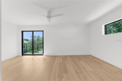 Casa en alquiler en Tampa, Florida, 3 dormitorios, 303.79 m2 № 1901710 - foto 23
