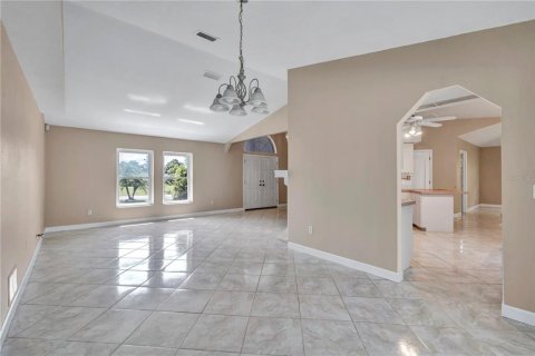 House in Port Charlotte, Florida 3 bedrooms, 197.05 sq.m. № 1841958 - photo 17