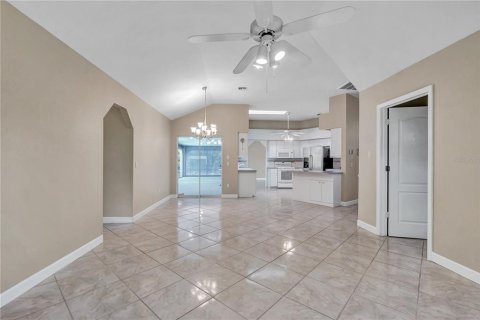 House in Port Charlotte, Florida 3 bedrooms, 197.05 sq.m. № 1841958 - photo 21