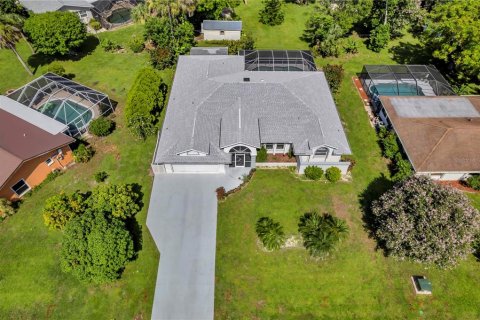 House in Port Charlotte, Florida 3 bedrooms, 197.05 sq.m. № 1841958 - photo 5