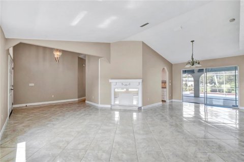 House in Port Charlotte, Florida 3 bedrooms, 197.05 sq.m. № 1841958 - photo 16