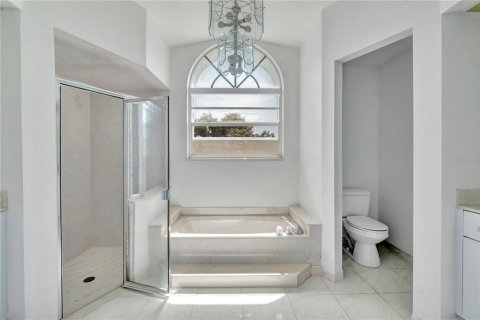 House in Port Charlotte, Florida 3 bedrooms, 197.05 sq.m. № 1841958 - photo 10