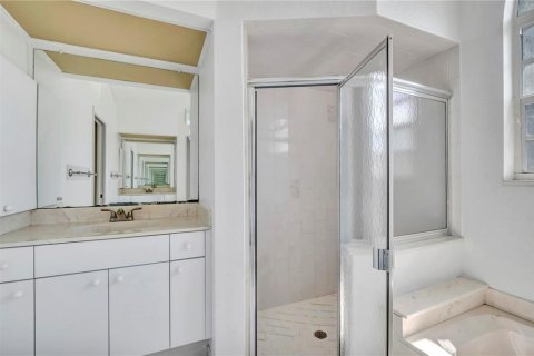 House in Port Charlotte, Florida 3 bedrooms, 197.05 sq.m. № 1841958 - photo 13