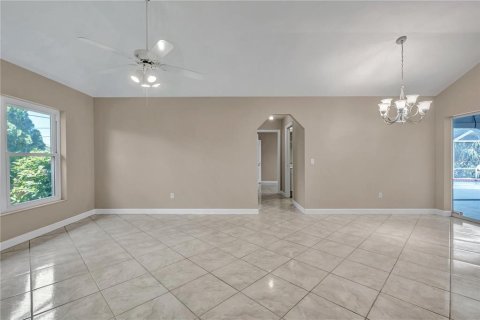 House in Port Charlotte, Florida 3 bedrooms, 197.05 sq.m. № 1841958 - photo 23
