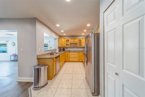 Casa en alquiler en Seminole, Florida, 3 dormitorios, 193.52 m2 № 1808846 - foto 7
