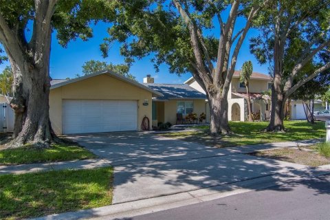 Casa en alquiler en Seminole, Florida, 3 dormitorios, 193.52 m2 № 1808846 - foto 1