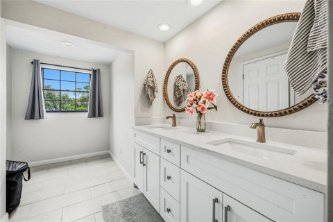 Villa ou maison à vendre à Winter Springs, Floride: 4 chambres, 253.53 m2 № 2408686 - photo 24