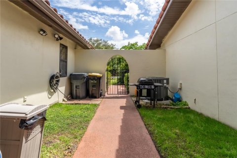 Adosado en venta en Haines City, Florida, 3 dormitorios, 171.31 m2 № 1625216 - foto 8