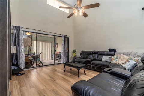 Adosado en venta en Haines City, Florida, 3 dormitorios, 171.31 m2 № 1625216 - foto 17
