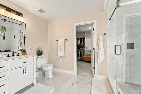 Villa ou maison à vendre à Kissimmee, Floride: 3 chambres, 221.76 m2 № 2406293 - photo 21