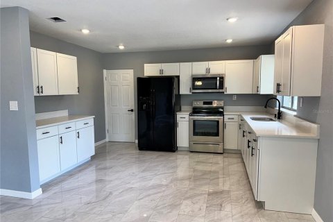 Casa en venta en Winter Haven, Florida, 3 dormitorios, 124.12 m2 № 1899747 - foto 4
