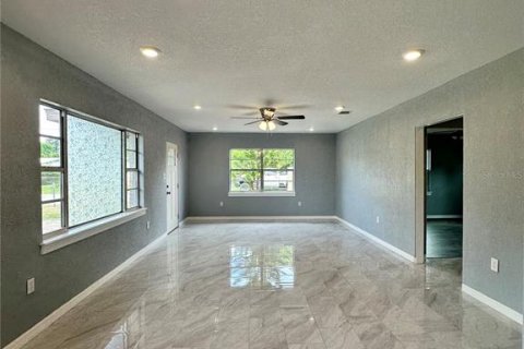 Casa en venta en Winter Haven, Florida, 3 dormitorios, 124.12 m2 № 1899747 - foto 9
