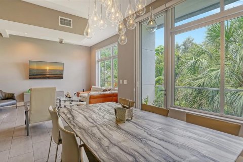 Touwnhouse à vendre à Sarasota, Floride: 3 chambres, 240.43 m2 № 1903465 - photo 12