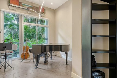 Touwnhouse à vendre à Sarasota, Floride: 3 chambres, 240.43 m2 № 1903465 - photo 3