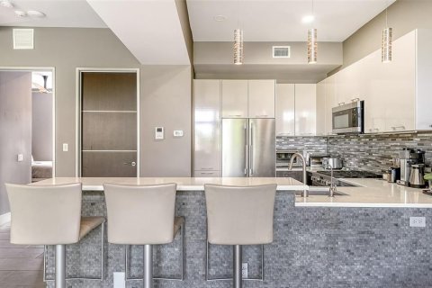 Touwnhouse à vendre à Sarasota, Floride: 3 chambres, 240.43 m2 № 1903465 - photo 18