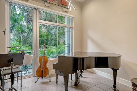 Touwnhouse à vendre à Sarasota, Floride: 3 chambres, 240.43 m2 № 1903465 - photo 5