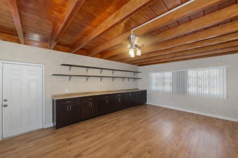 House in West Palm Beach, Florida 3 bedrooms, 167.6 sq.m. № 2085235 - photo 3