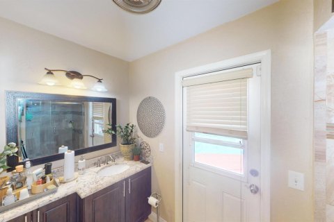 House in West Palm Beach, Florida 3 bedrooms, 167.6 sq.m. № 2085235 - photo 24