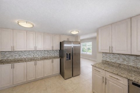 House in West Palm Beach, Florida 3 bedrooms, 167.6 sq.m. № 2085235 - photo 19