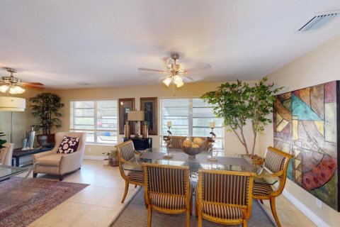 House in West Palm Beach, Florida 3 bedrooms, 167.6 sq.m. № 2085235 - photo 13