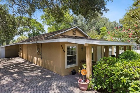 House in Orlando, Florida 3 bedrooms, 120.77 sq.m. № 2259211