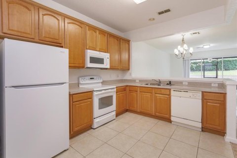 Touwnhouse à vendre à Sanford, Floride: 3 chambres, 156.73 m2 № 2373936 - photo 4