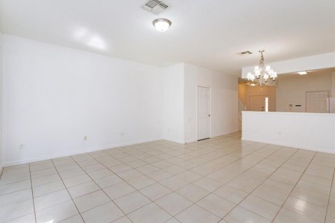 Touwnhouse à vendre à Sanford, Floride: 3 chambres, 156.73 m2 № 2373936 - photo 13