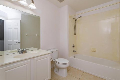 Touwnhouse à vendre à Sanford, Floride: 3 chambres, 156.73 m2 № 2373936 - photo 19