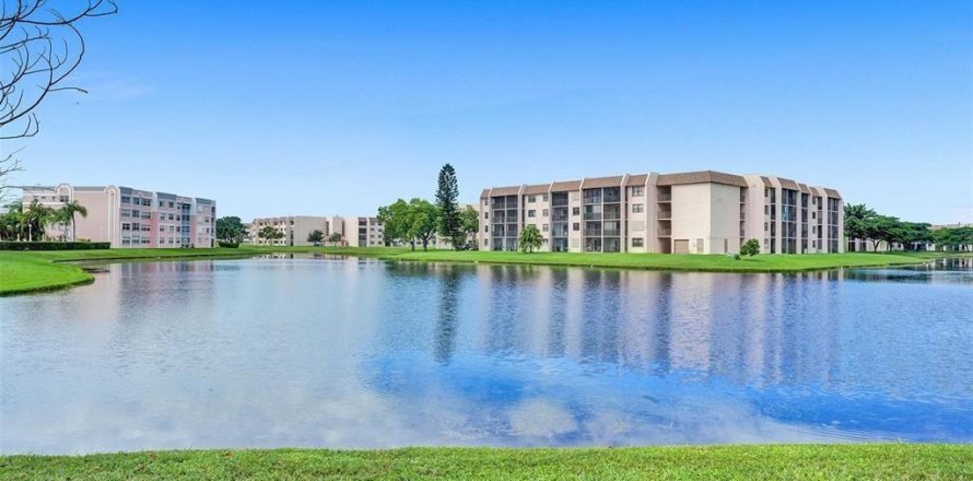 Condominio en Sunrise, Florida, 2 dormitorios  № 2077623