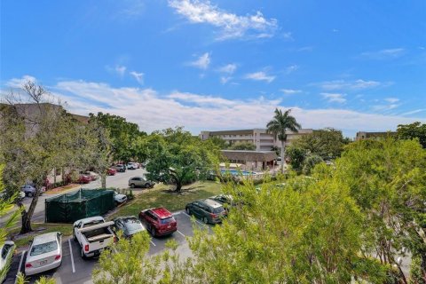 Condominio en venta en Sunrise, Florida, 2 dormitorios, 130.43 m2 № 2077623 - foto 17